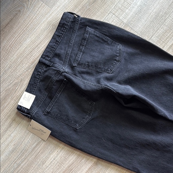 Women's Black Jeans - Picture 4 of 6